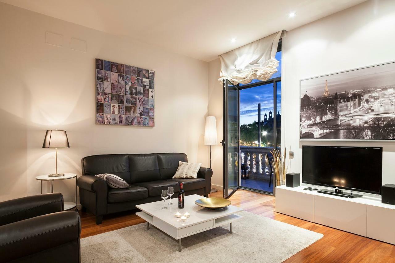 Uma Suites Passeig De Gracia 16 Barcelona Exteriör bild