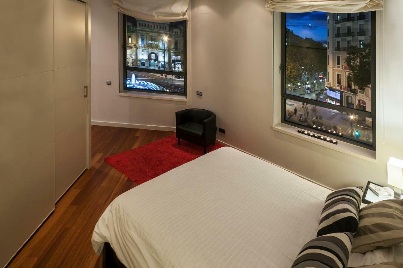 Uma Suites Passeig De Gracia 16 Barcelona Exteriör bild