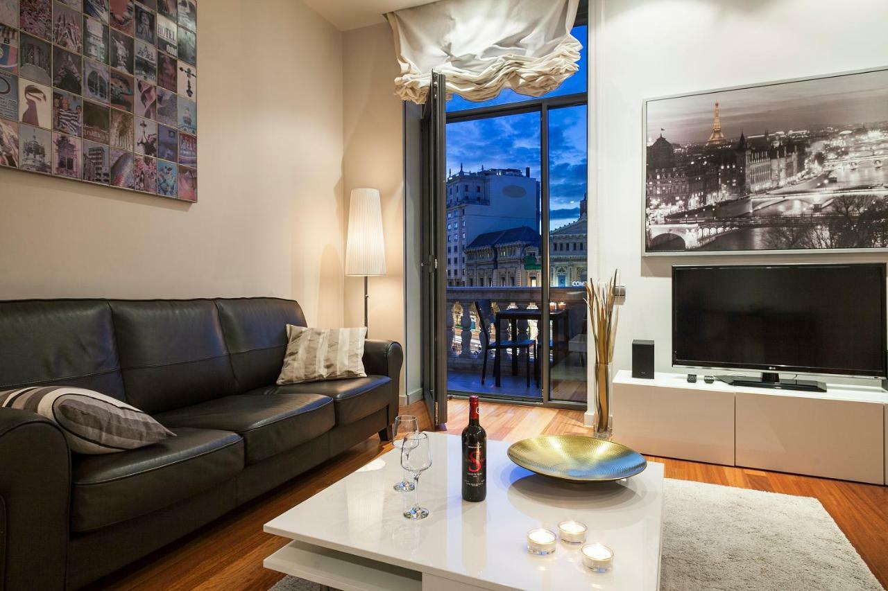Uma Suites Passeig De Gracia 16 Barcelona Exteriör bild